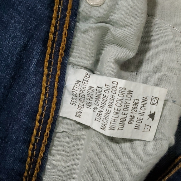 Ripped Stretch Jeans - Picture 5 of 6